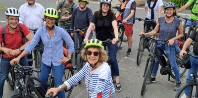 groupe-seminaire-1-400x516